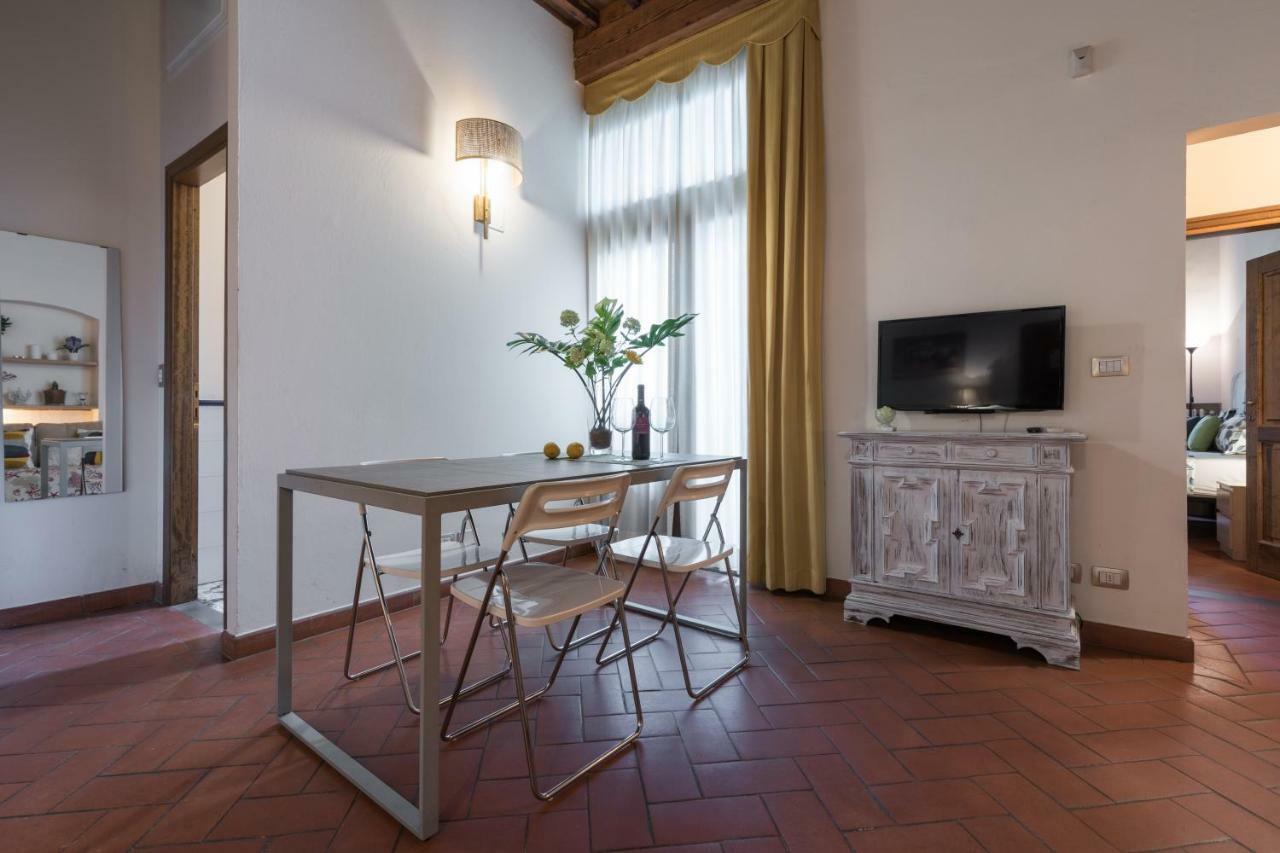 Perfect Location In Center Florencia